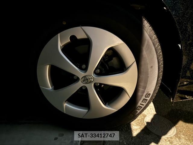 Toyota PRIUS 2015-09 8872763-3