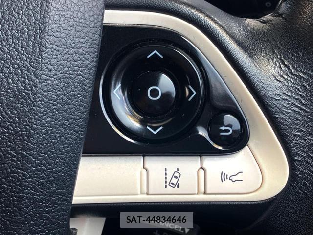 Toyota PRIUS 2016-09 8873206-4