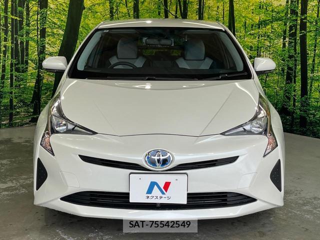 Toyota PRIUS 2016-07 8873287-13