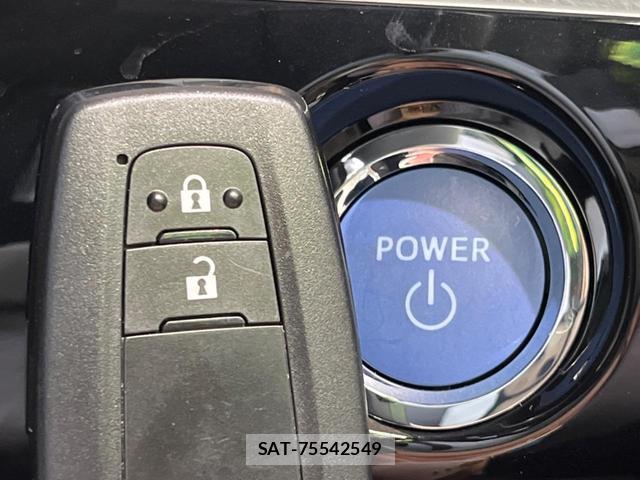 Toyota PRIUS 2016-07 8873287-6