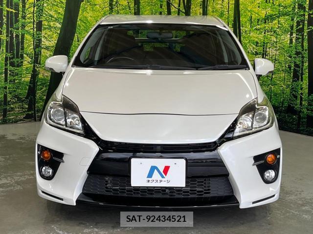 Toyota PRIUS 2014-02 8873289-11