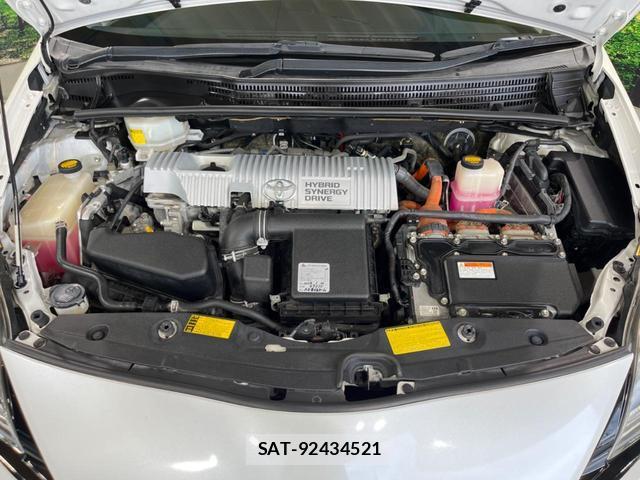 Toyota PRIUS 2014-02 8873289-14