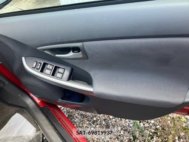 Toyota PRIUS 2010-06 8873304-3