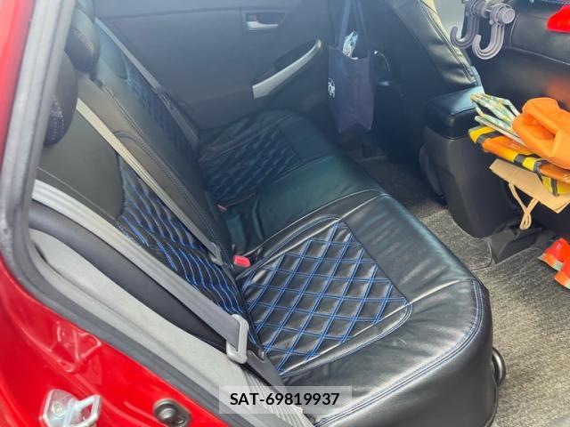 Toyota PRIUS 2010-06 8873304-9
