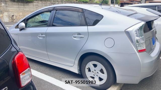 Toyota PRIUS 2010-02 8873459-2