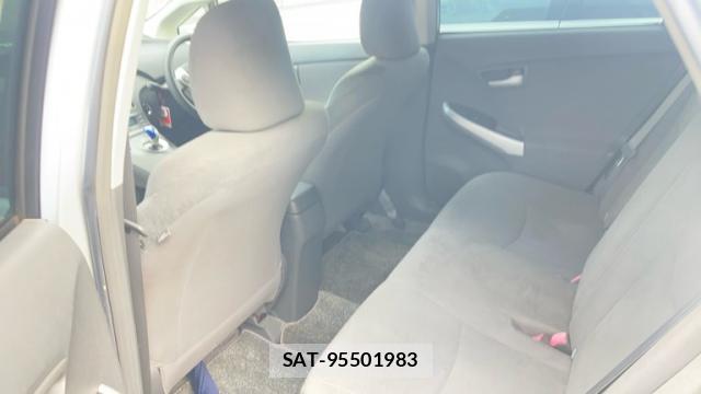 Toyota PRIUS 2010-02 8873459-4