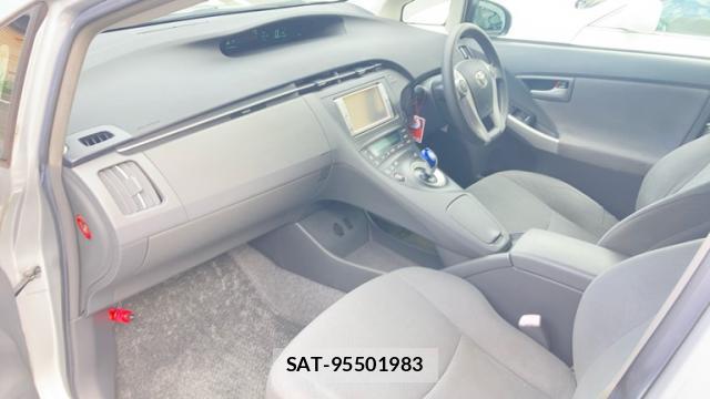 Toyota PRIUS 2010-02 8873459-5