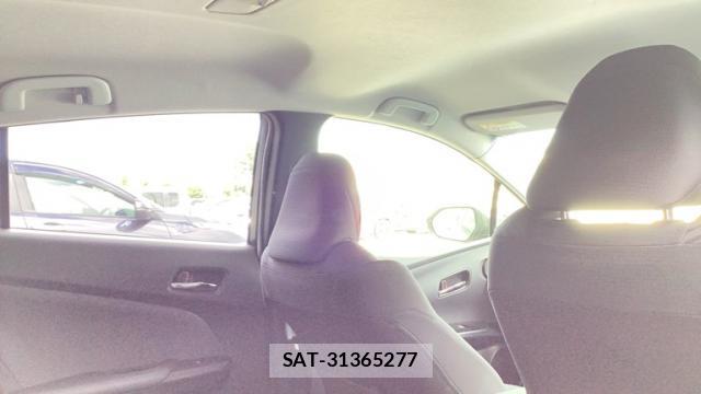 Toyota PRIUS 2016-01 8873489-19