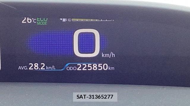 Toyota PRIUS 2016-01 8873489-7