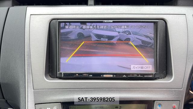 Toyota PRIUS 2014-03 8873490-8