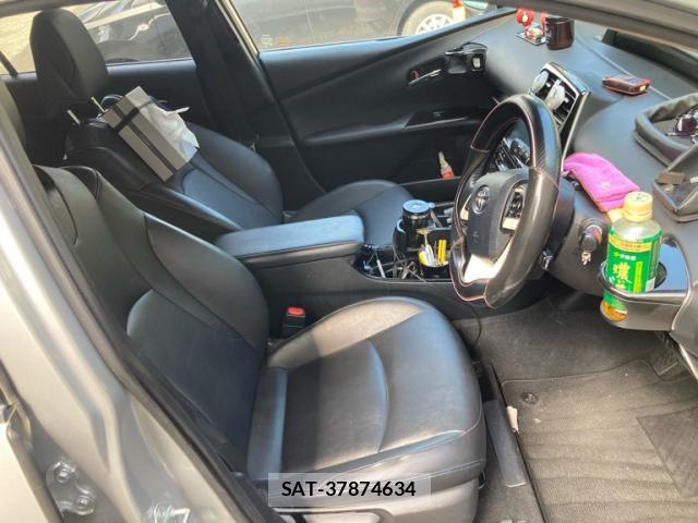 Toyota PRIUS 2018-07 8873533-8