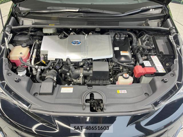 Toyota PRIUS 2017-10 8873612-17