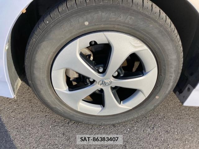Toyota PRIUS 2014-01 8873643-6