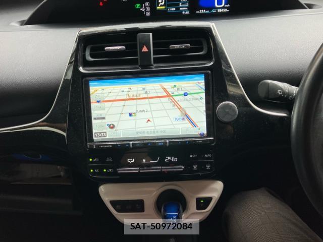Toyota PRIUS 2018-02 8873661-17