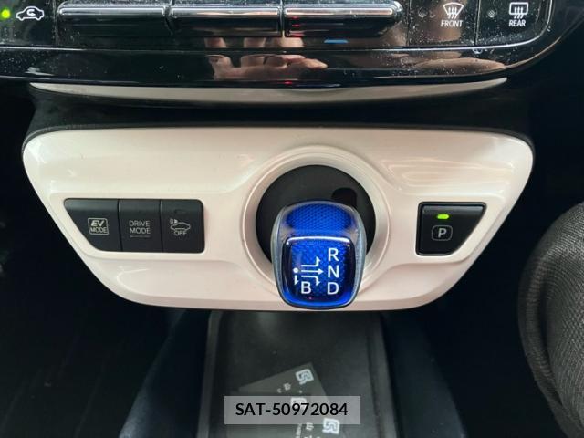 Toyota PRIUS 2018-02 8873661-18