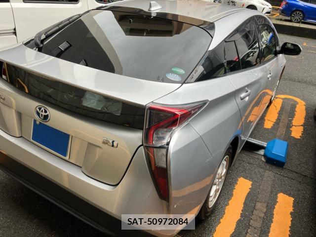 Toyota PRIUS 2018-02 8873661-2