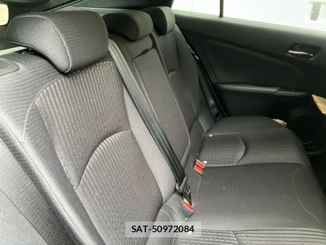 Toyota PRIUS 2018-02 8873661-8
