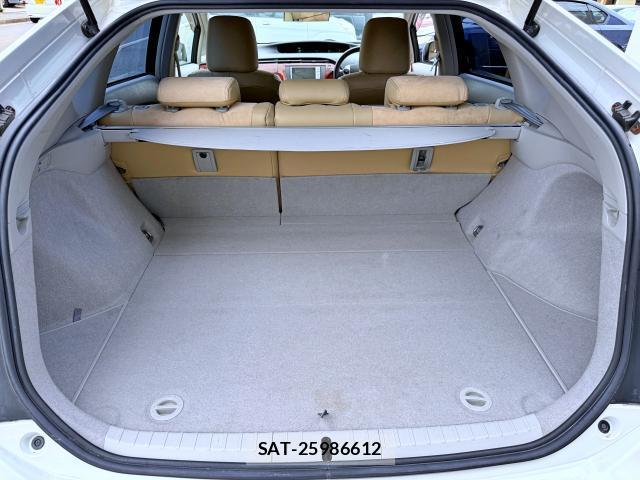 Toyota PRIUS 2010-12 8873888-4