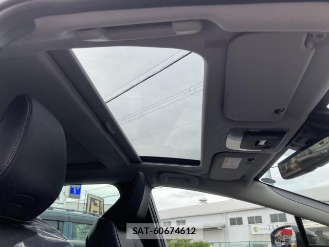 Toyota PRIUS 2026-09 8873911-12