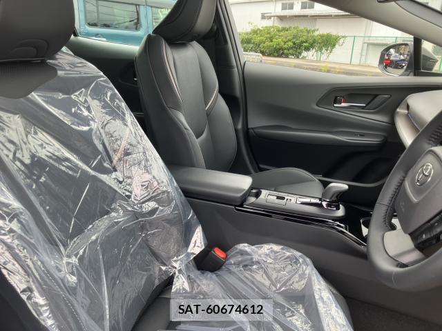 Toyota PRIUS 2026-09 8873911-13
