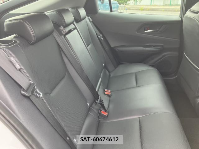 Toyota PRIUS 2026-09 8873911-14