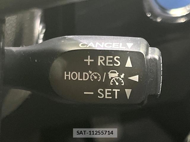 Toyota PRIUS 2020-02 8873959-5