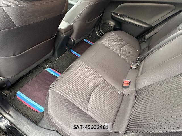 Toyota PRIUS 2016-07 8873964-13