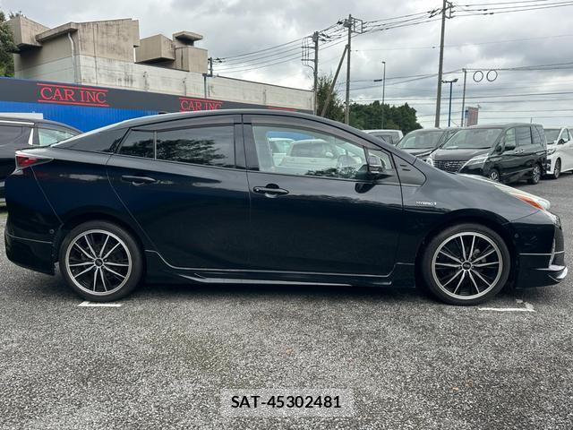 Toyota PRIUS 2016-07 8873964-4