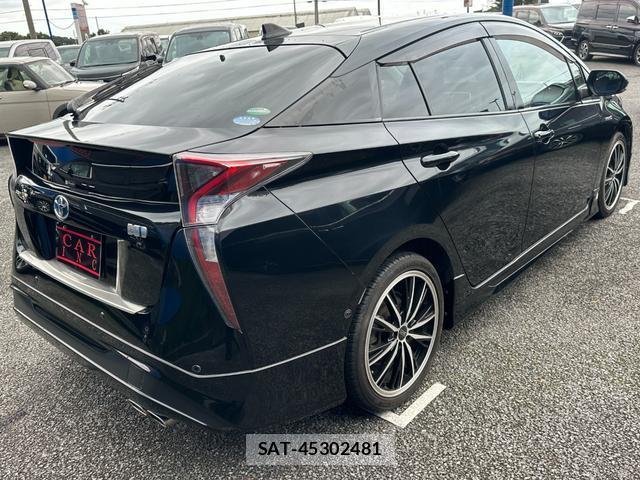 Toyota PRIUS 2016-07 8873964-5