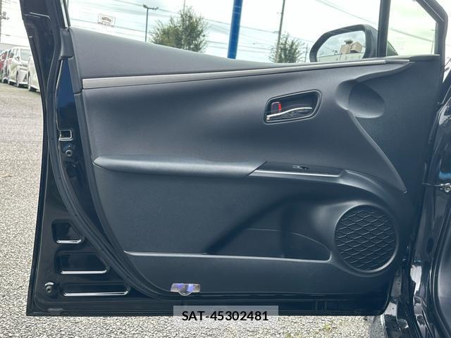 Toyota PRIUS 2016-07 8873964-9