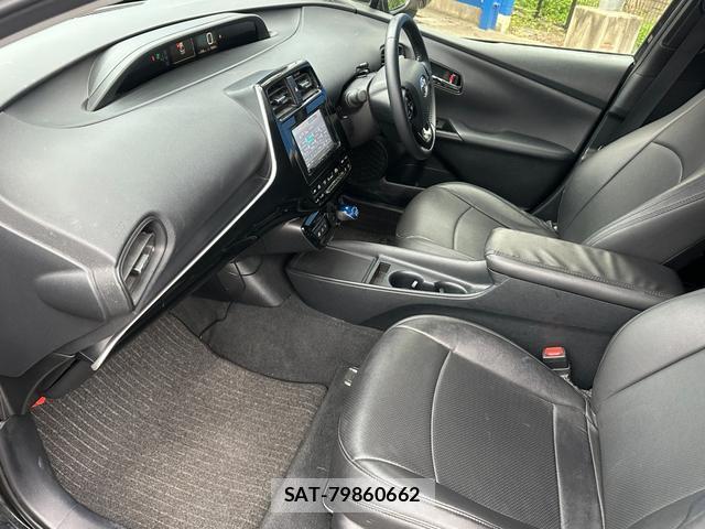 Toyota PRIUS 2019-08 8873979-10