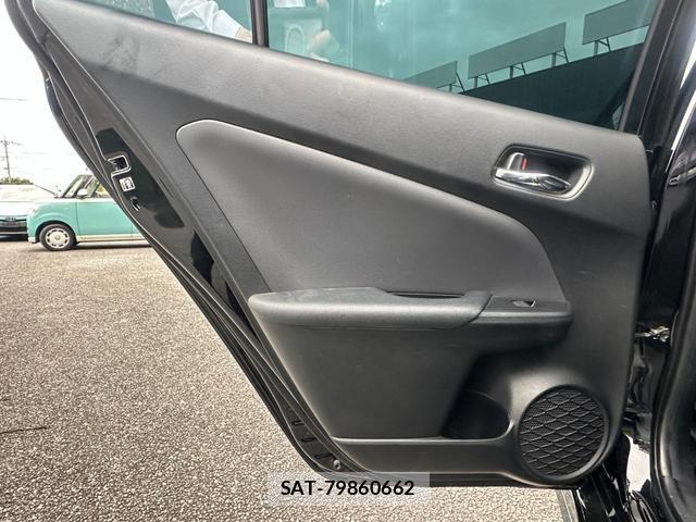 Toyota PRIUS 2019-08 8873979-12