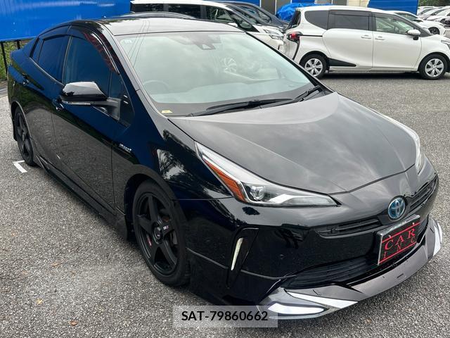 Toyota PRIUS 2019-08 8873979-3