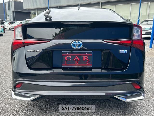 Toyota PRIUS 2019-08 8873979-6