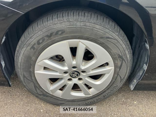 Toyota PRIUS 2016-10 8873986-5