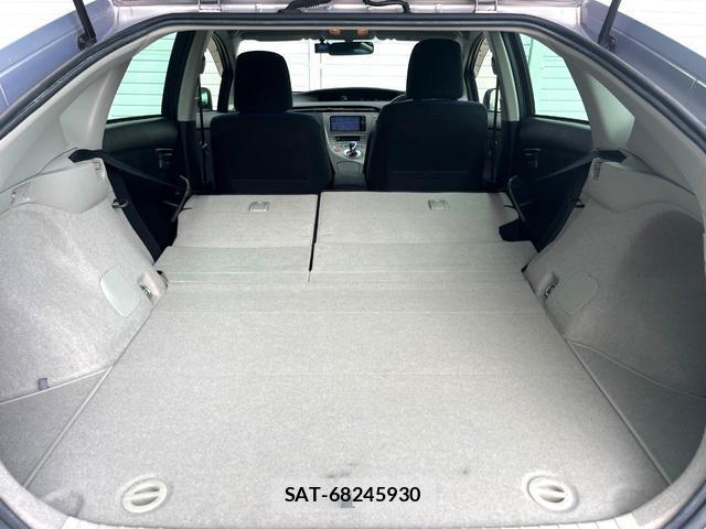 Toyota PRIUS 2014-06 8873999-10