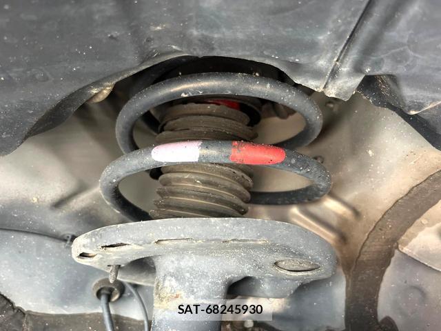 Toyota PRIUS 2014-06 8873999-19