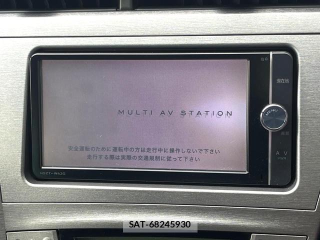 Toyota PRIUS 2014-06 8873999-2