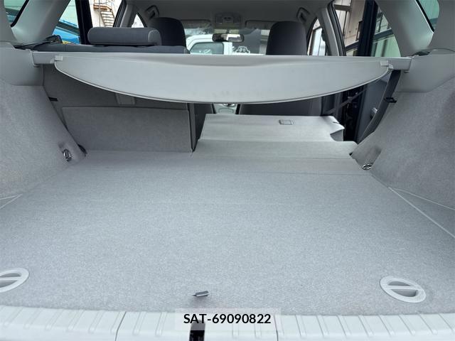Toyota PRIUS 2010-01 8874005-18