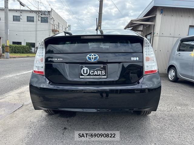 Toyota PRIUS 2010-01 8874005-2