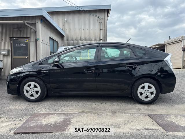 Toyota PRIUS 2010-01 8874005-4