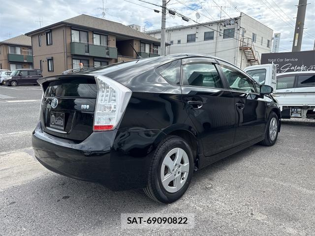 Toyota PRIUS 2010-01 8874005-7