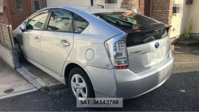 Toyota PRIUS 2009-11 8874469-13