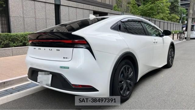 Toyota PRIUS 2024-11 8874497-12
