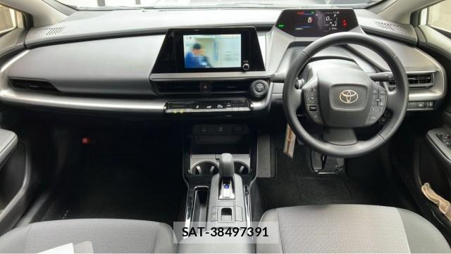 Toyota PRIUS 2024-11 8874497-2