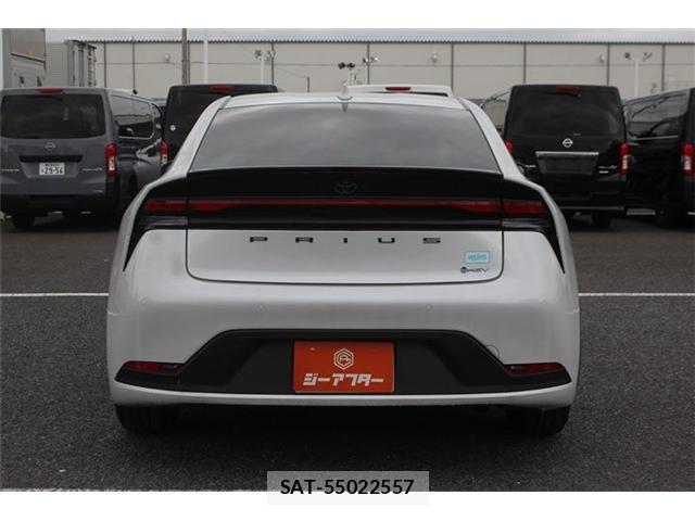 Toyota PRIUS 2025-06 8874576-9