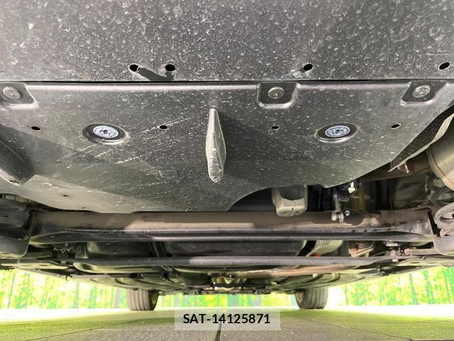 Toyota PRIUS 2015-10 8874609-18