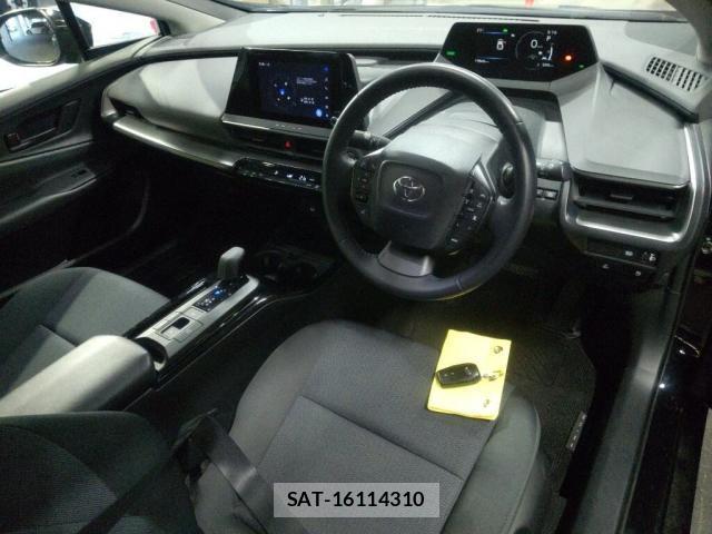 Toyota PRIUS 2025-01 8874754-2