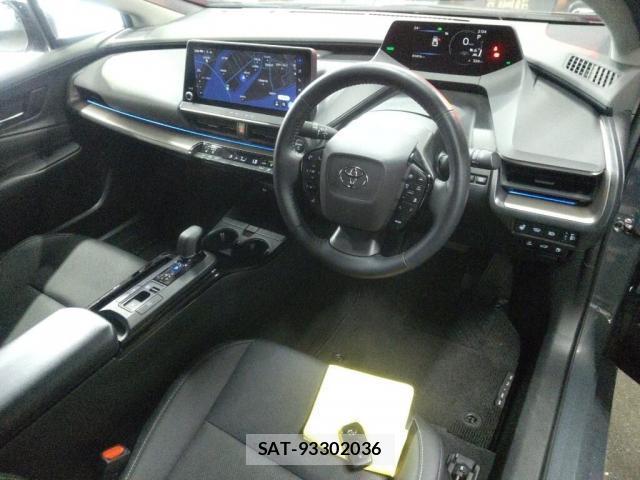 Toyota PRIUS 2023-06 8874785-2
