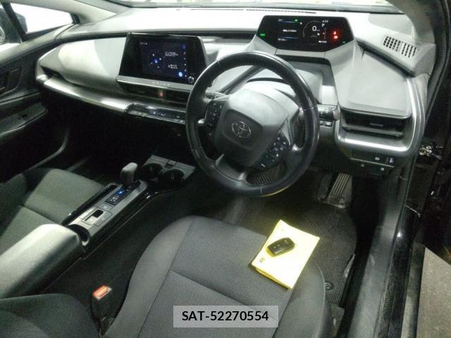Toyota PRIUS 2023-05 8874816-2